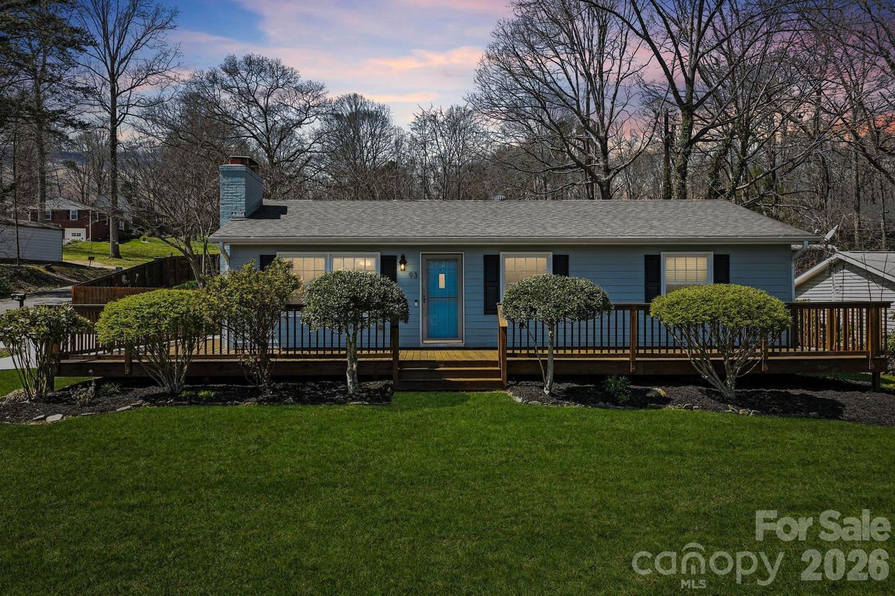 93 English Dr., Candler, NC 28715