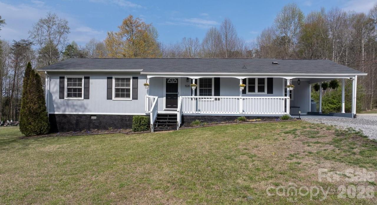 1528 Miller Hill Rd., Lenoir, NC 28645