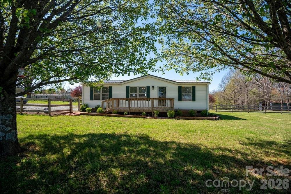 889 Tabor Rd., Olin, NC 28660