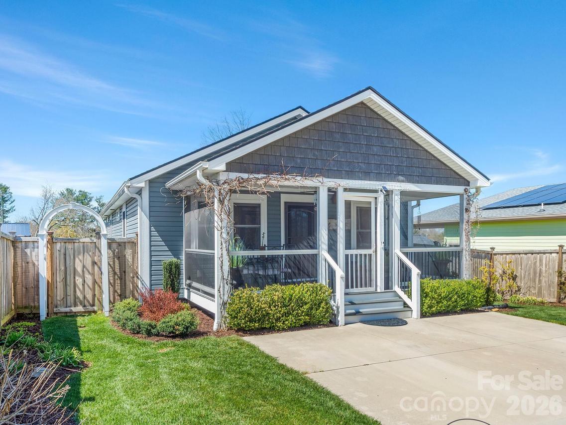 482 Booker St., Asheville, NC 28803