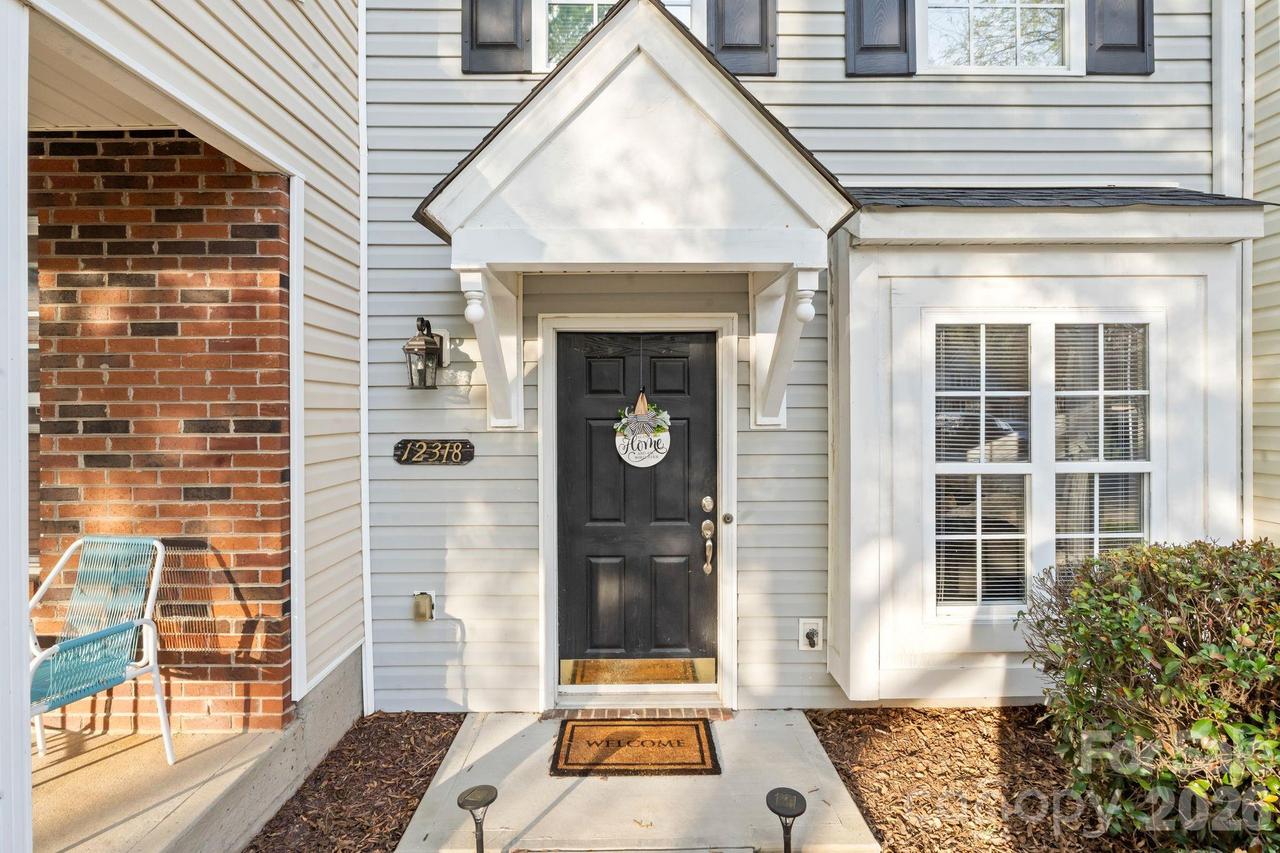 12318 Hennigan Place Ln., Charlotte, NC 28214
