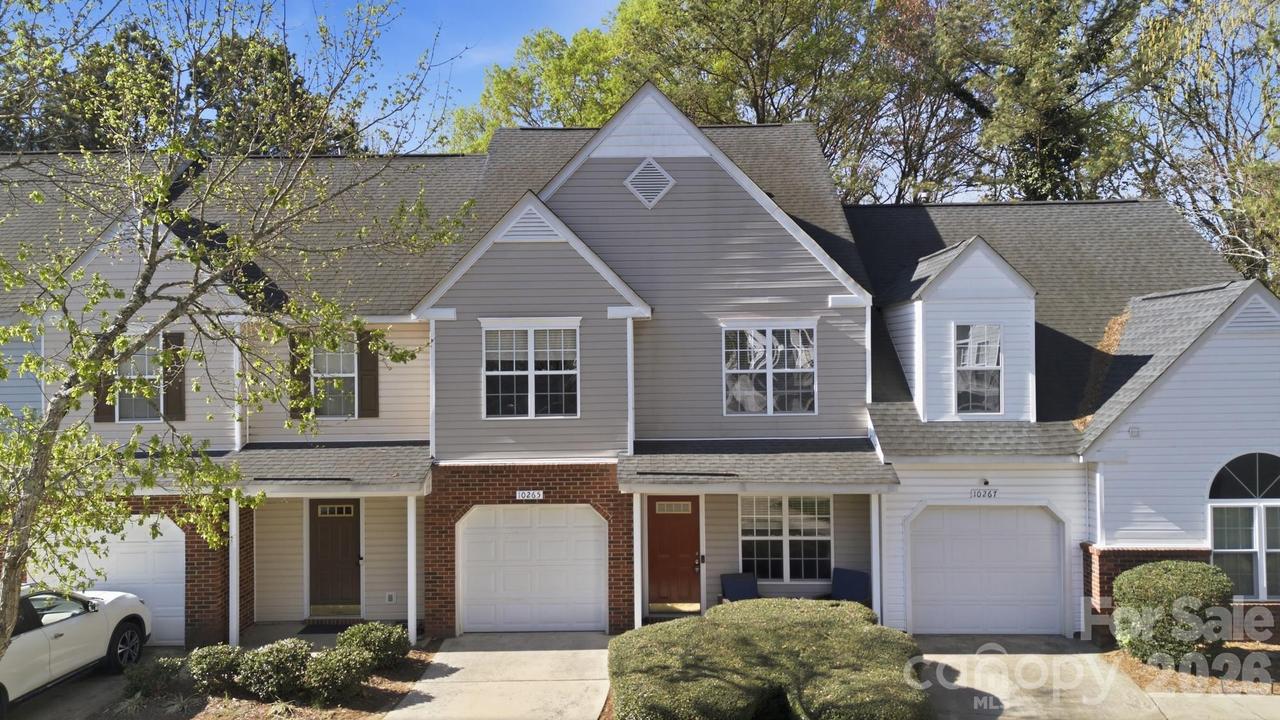 10265 University Park Ln., Charlotte, NC 28213
