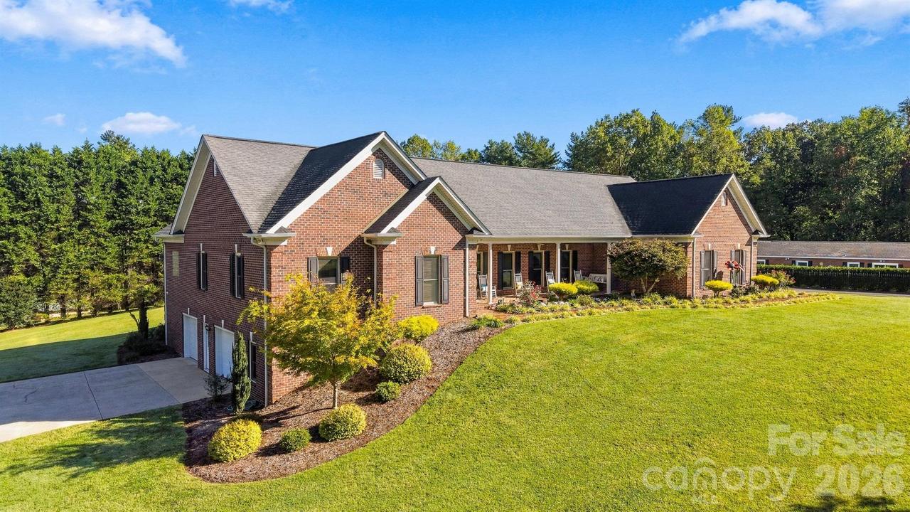 3330 Shamrock Heights, Hudson, NC 28638