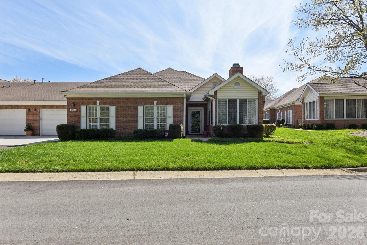10816 Willow Crossing Dr., Charlotte, NC 28210