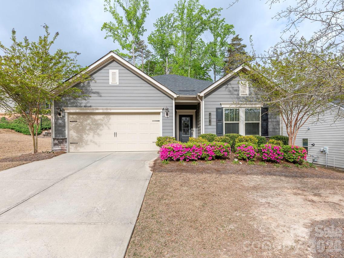 14816 Batteliere Dr., Charlotte, NC 28278