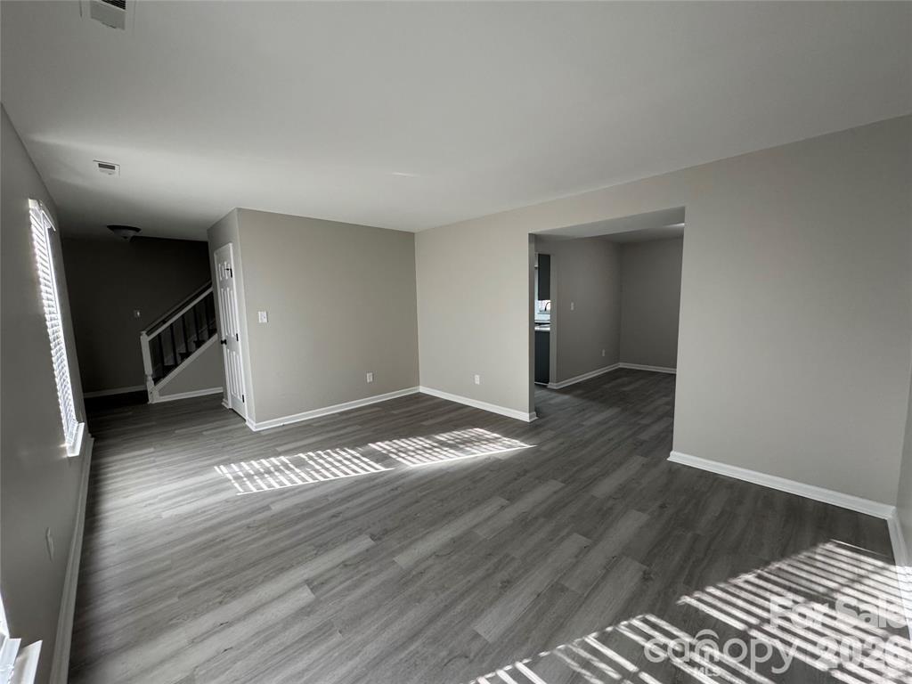 1425 Sugar Hollow Dr., Charlotte, NC 28214