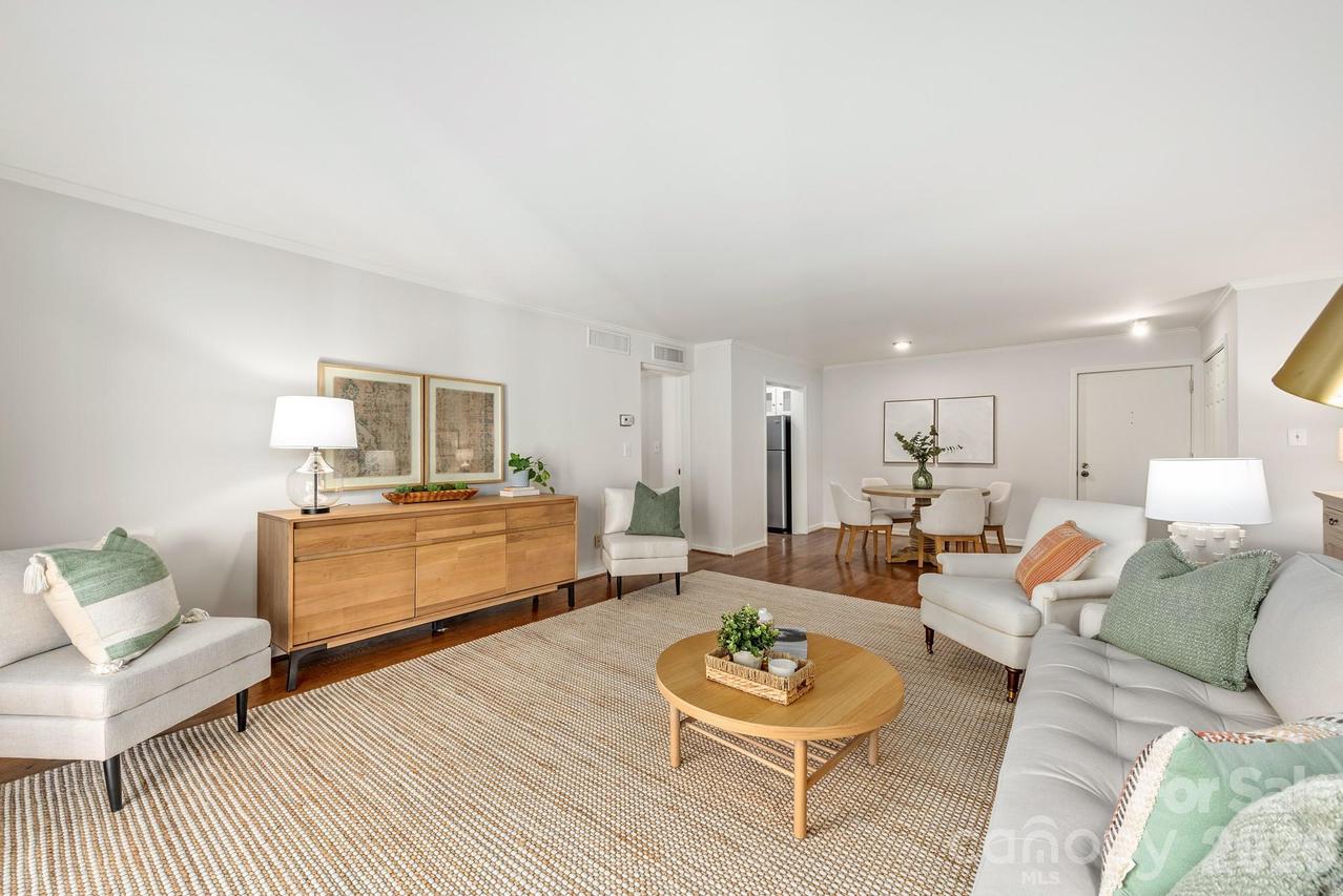 1323 Queens Rd. #321, Charlotte, NC 28207