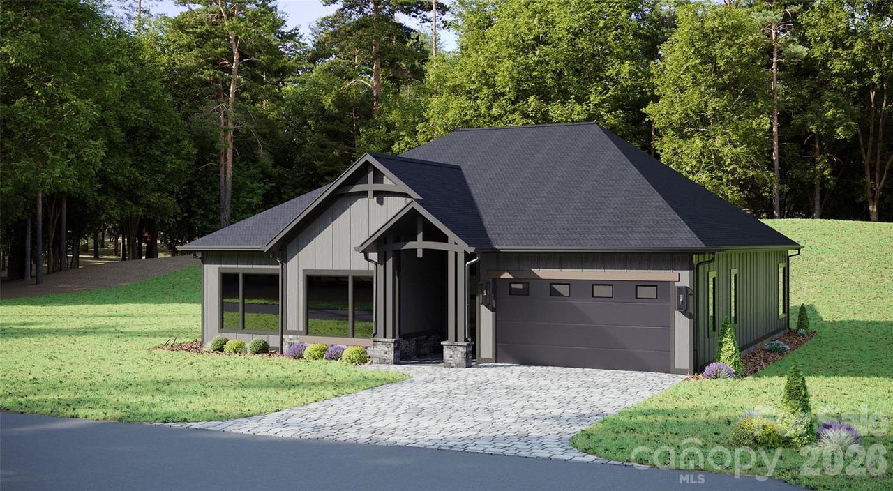 504 Blue River Dr., Arden, NC 28704