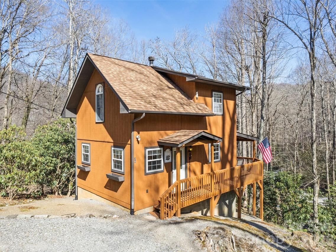 26 Stump Ln., Maggie Valley, NC 28751