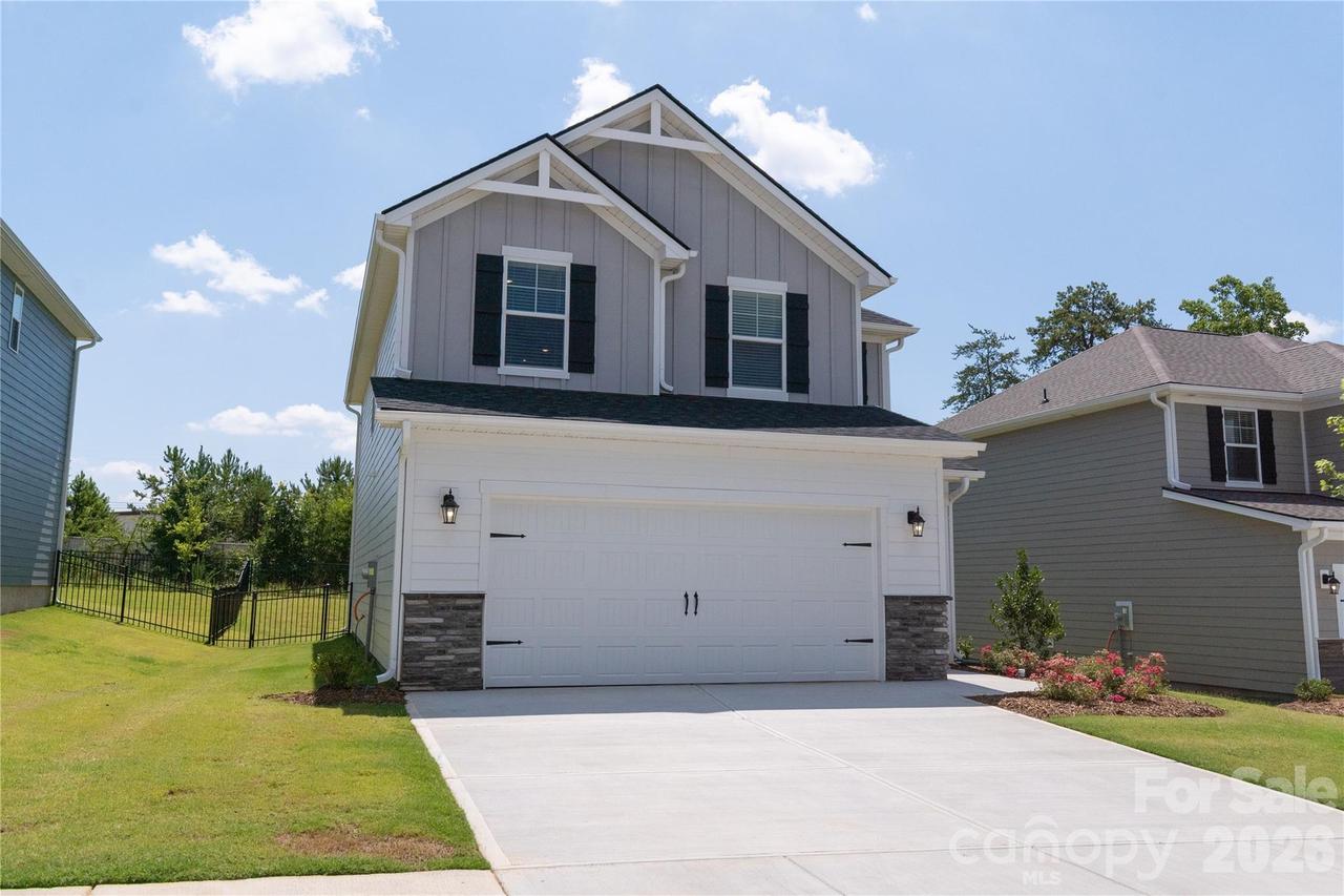 4994 Twin River Dr., Denver, NC 28037