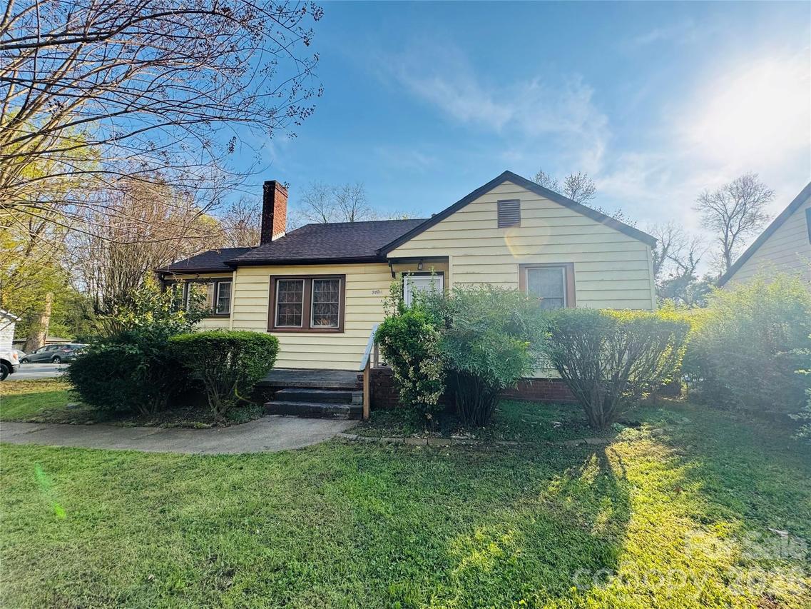 3101 Dogwood Ave., Charlotte, NC 28206