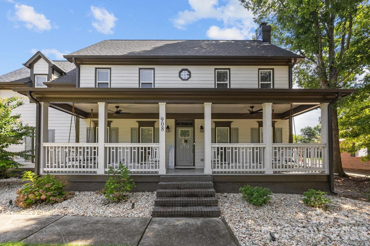 908 Woodhurst Dr., Wesley Chapel, NC 28110