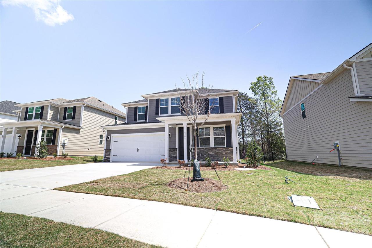 4986 Twin River Dr., Denver, NC 28037