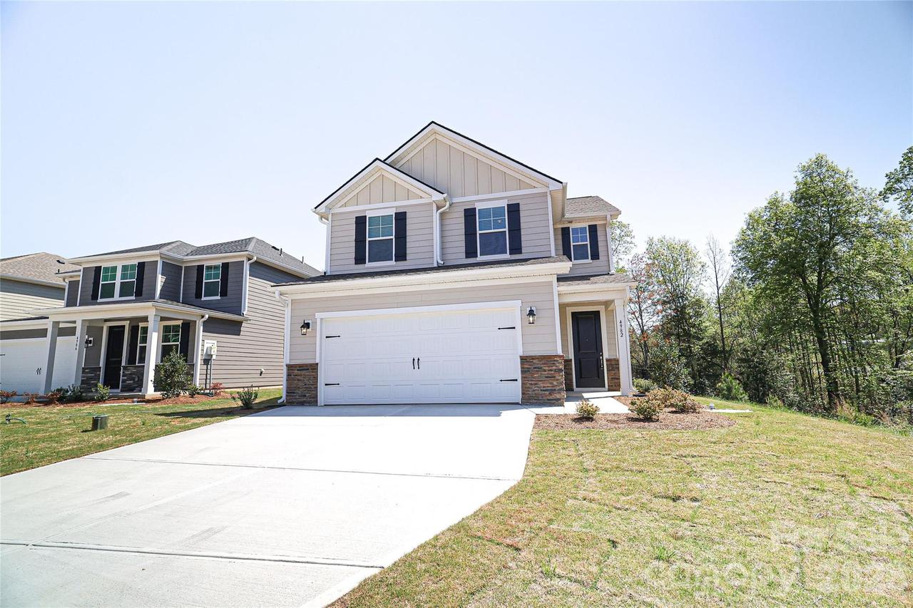 4982 Twin River Dr., Denver, NC 28037