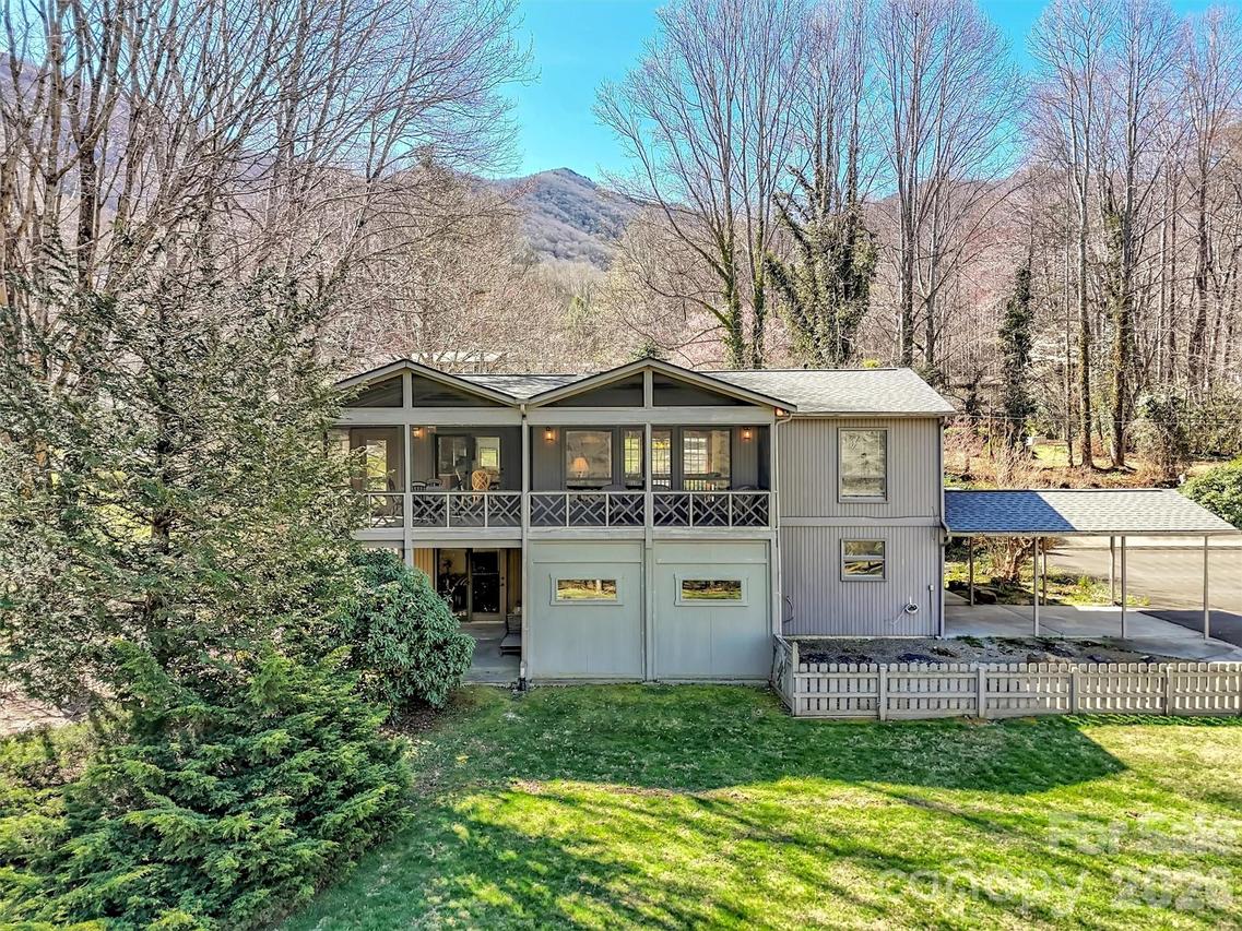 41 Balsam Shadows Dr., Maggie Valley, NC 28751