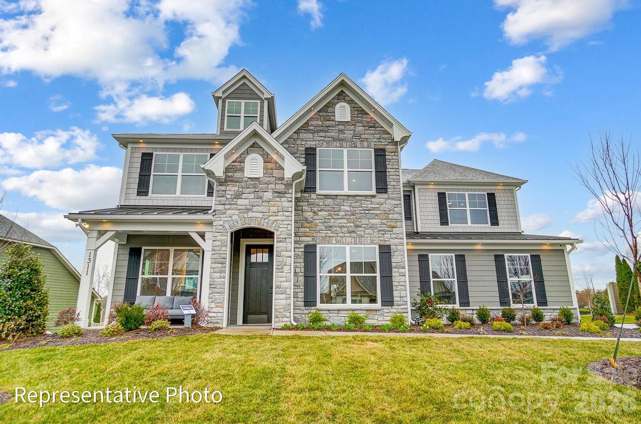 1321 Knob Creek Dr., Gastonia, NC 28054