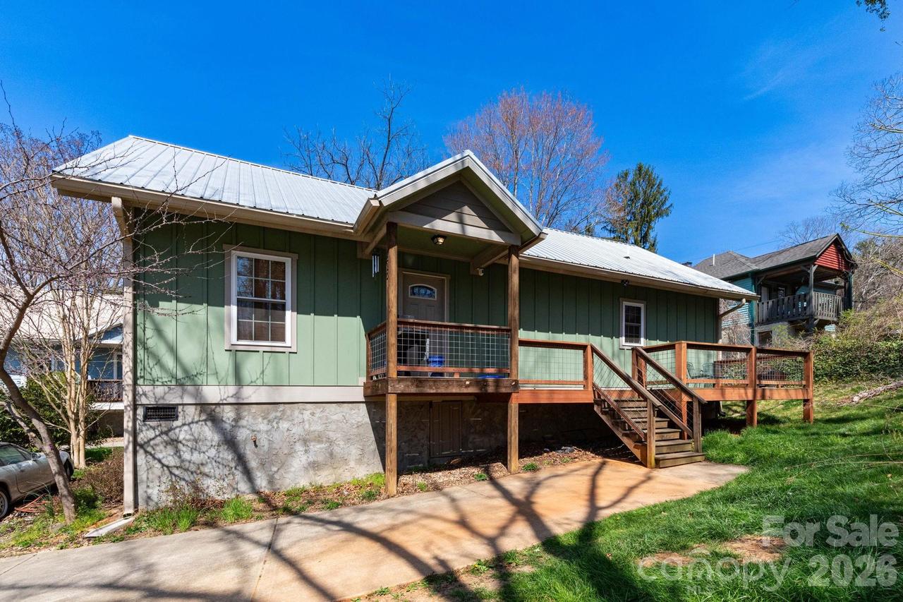 210 State St., Asheville, NC 28806