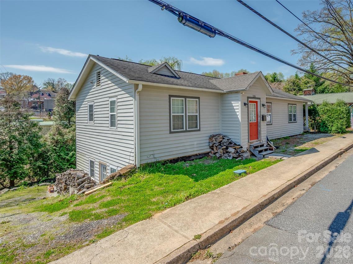 120 E Howard St., Tryon, NC 28782
