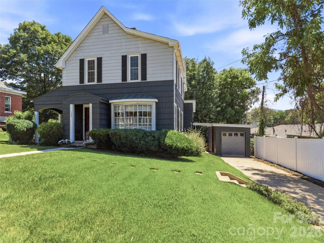151 Hampton Heights, Canton, NC 28716