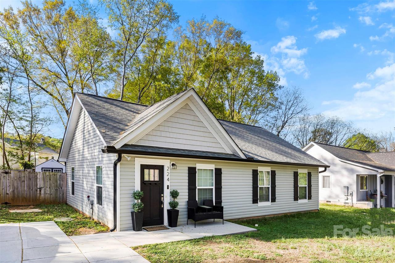 224 Herndon Chapel Church Ln., Lincolnton, NC 28092
