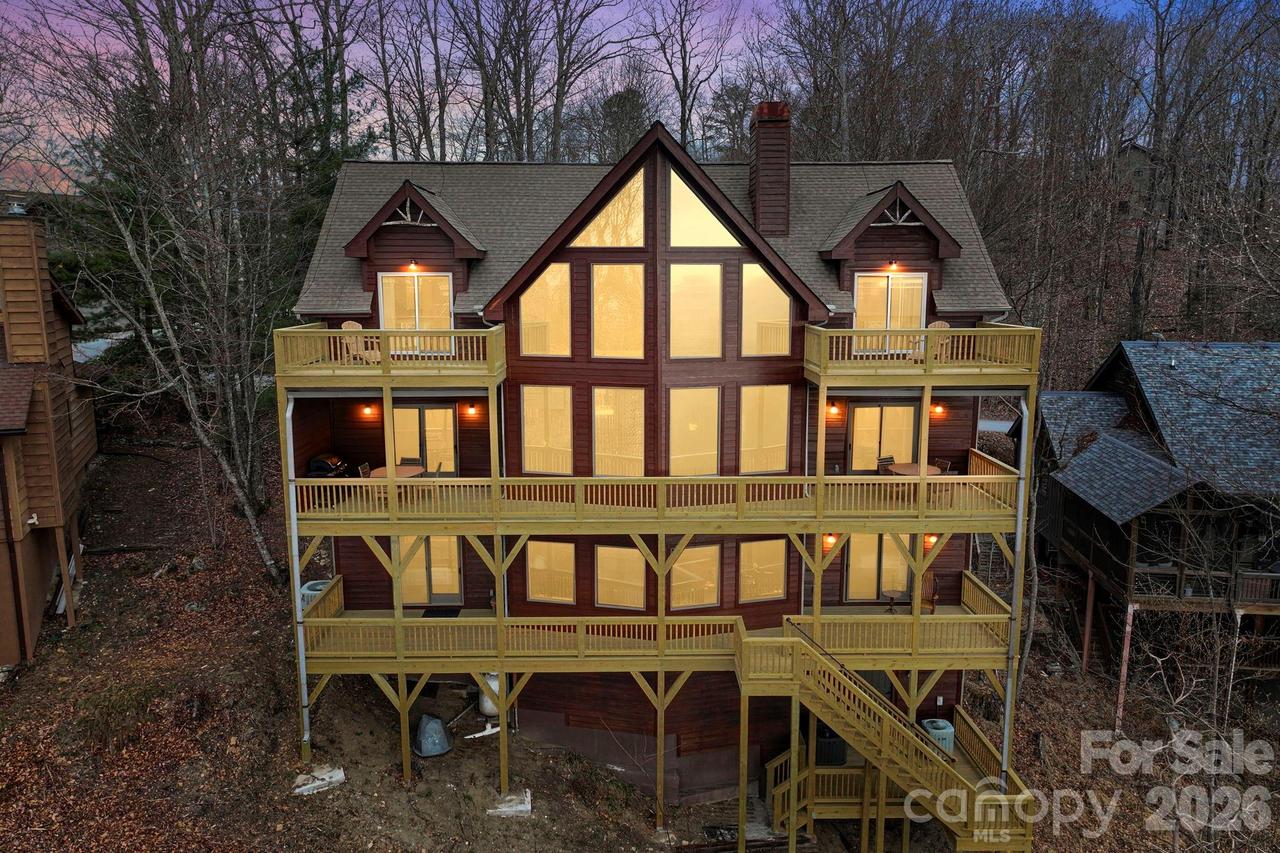 277 Kestrel Ct., Sapphire, NC 28774