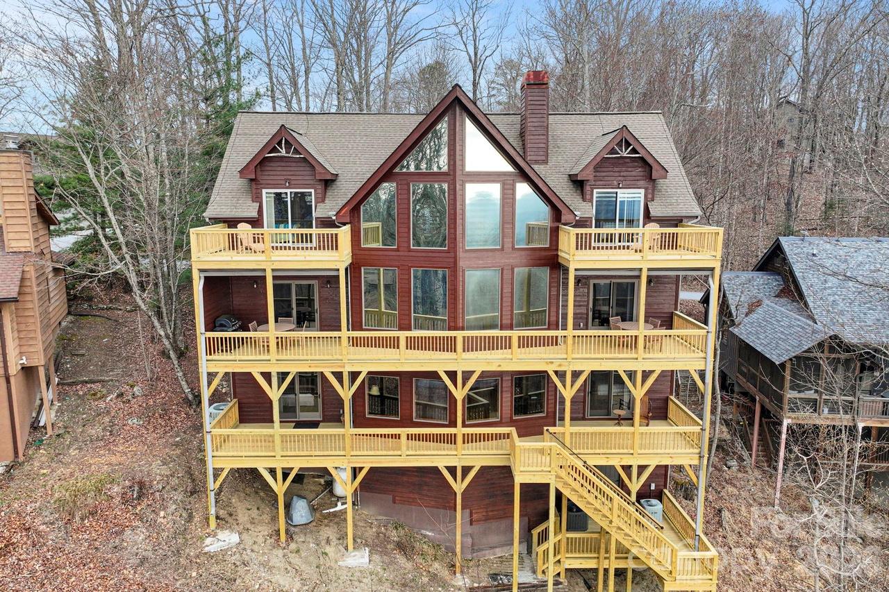 277 Kestrel Ct., Sapphire, NC 28774