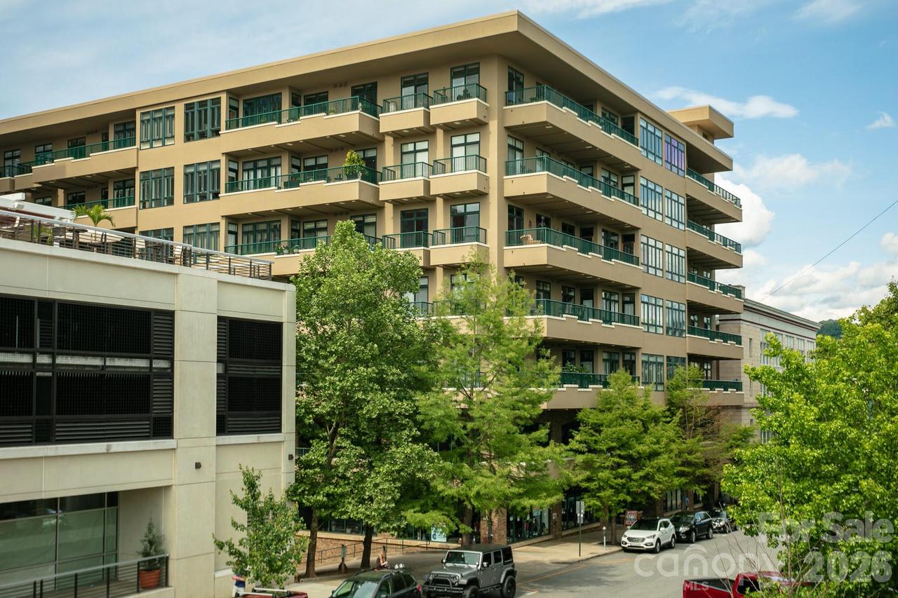 21 Battery Park Ave. #708, Asheville, NC 28801