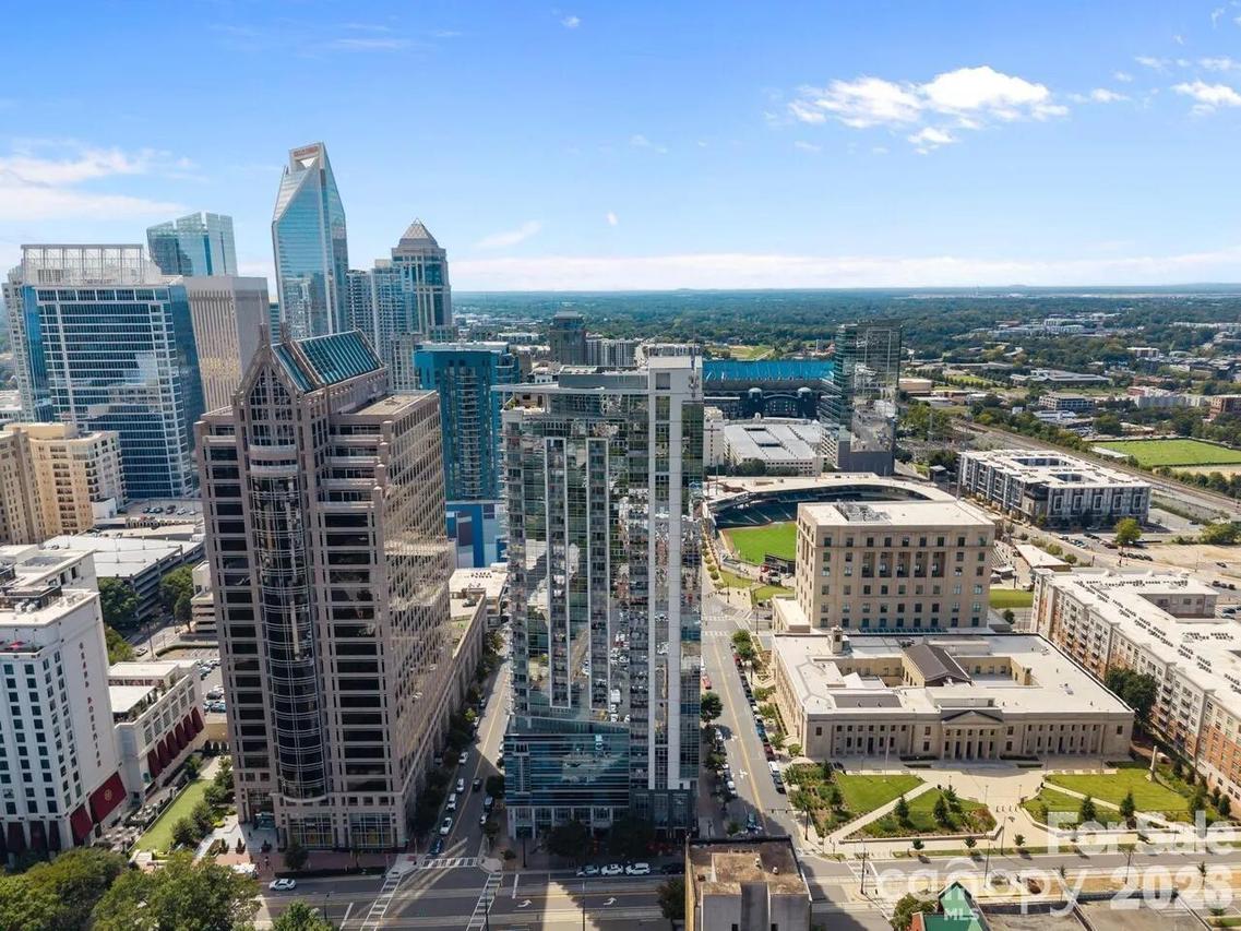 333 W Trade St. #1202, Charlotte, NC 28202