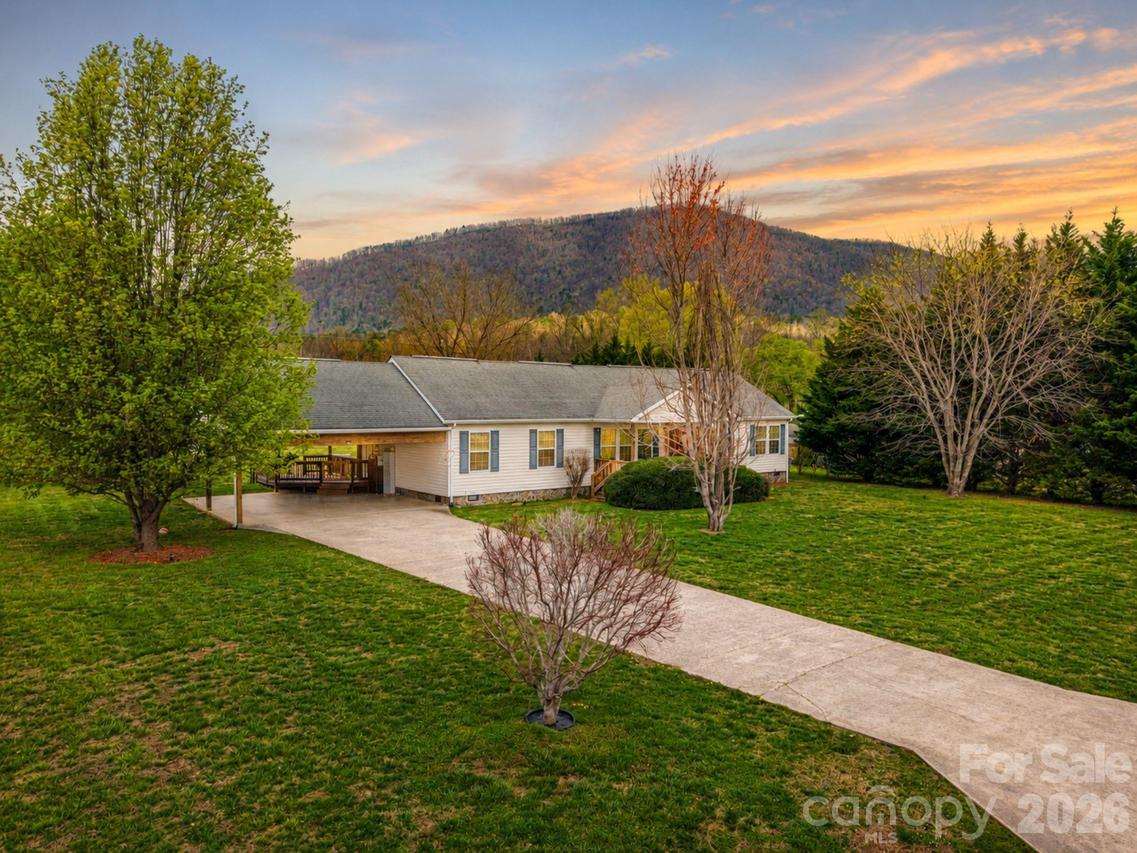 22 Brookfield Ln., Old Fort, NC 28762