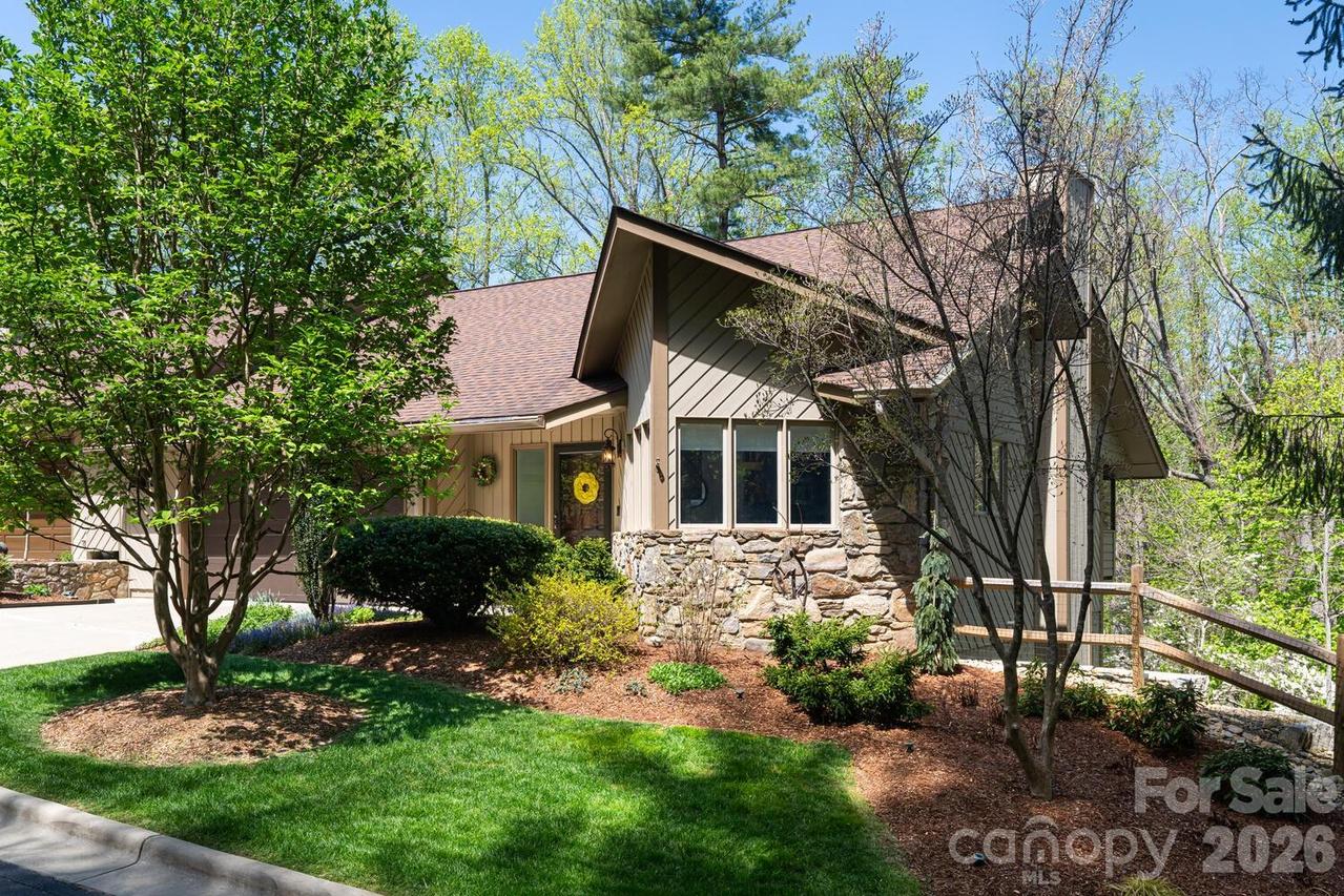 1002 Timber Ln., Asheville, NC 28804