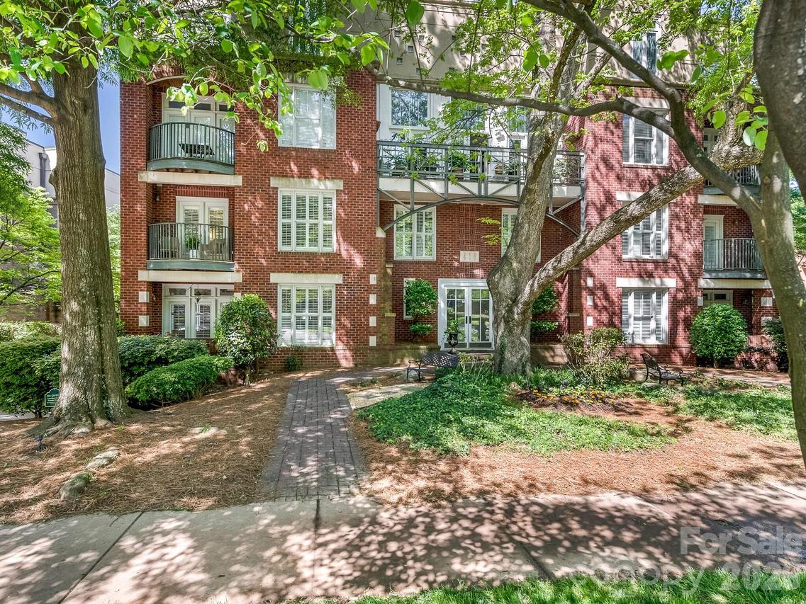 416 Queens Rd. #7, Charlotte, NC 28207