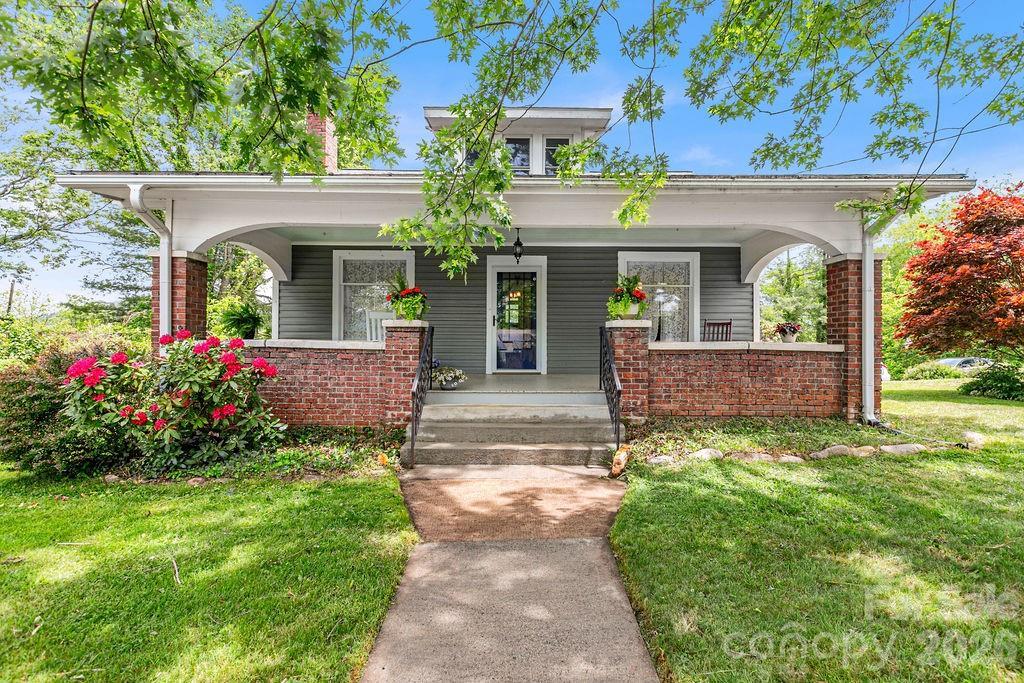 41 Harrison St., Canton, NC 28716