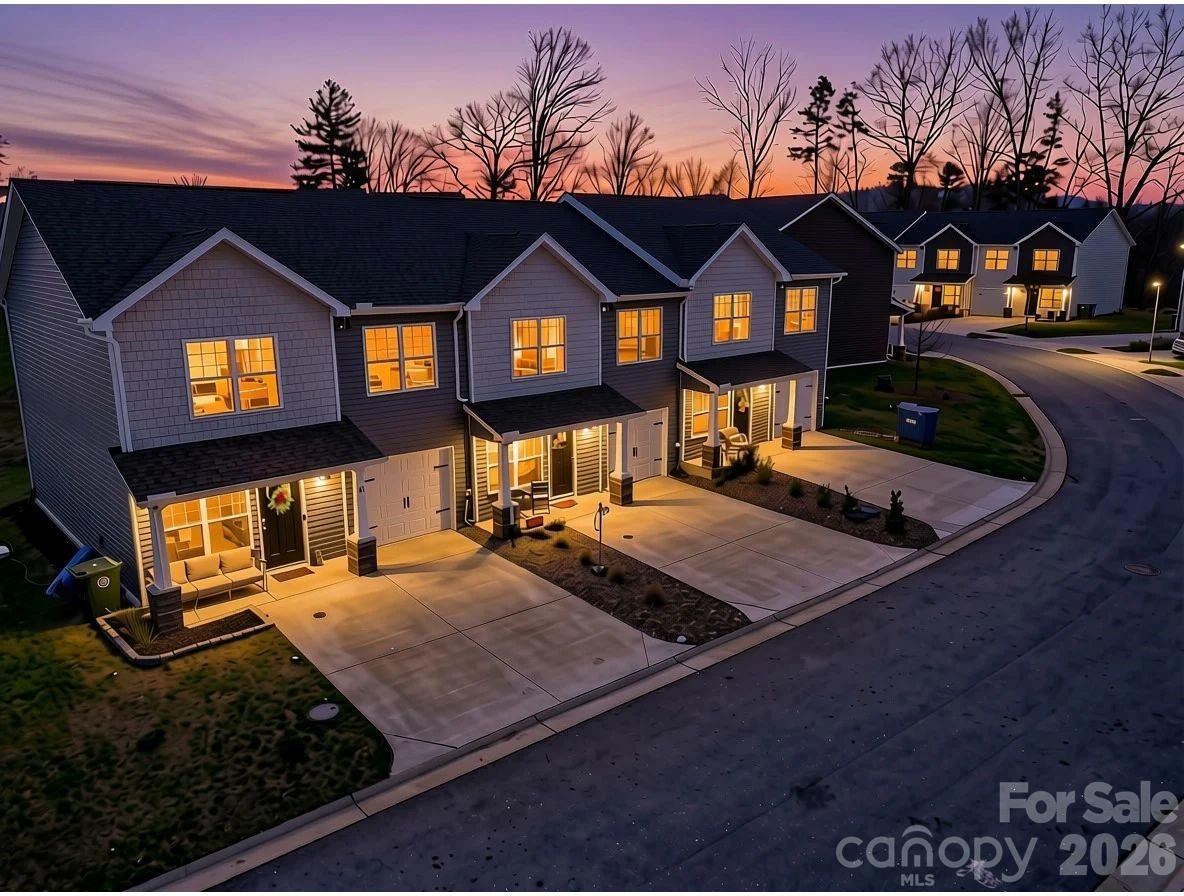 83 Malcolm Ct., Candler, NC 28715