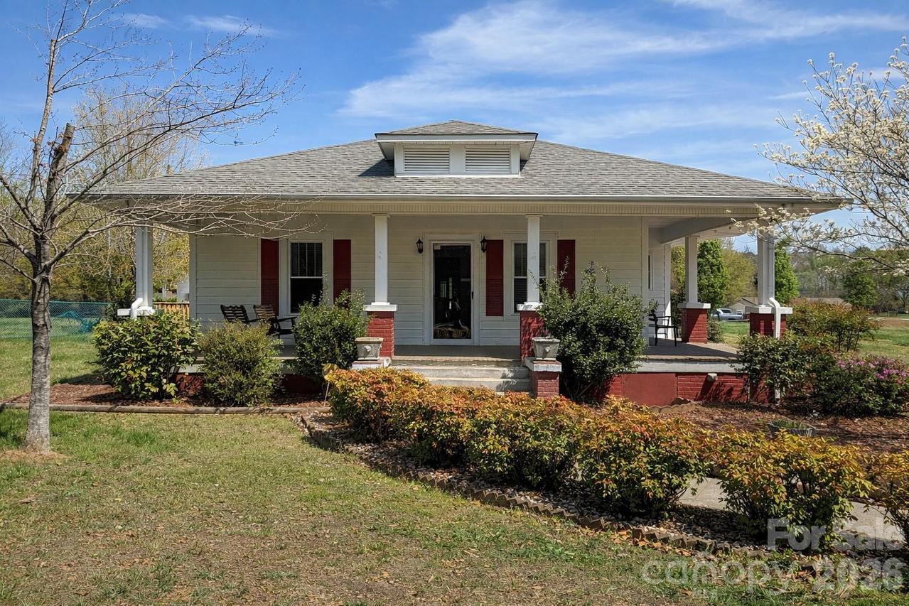 2102 Hickory Grove Rd., Gastonia, NC 28056