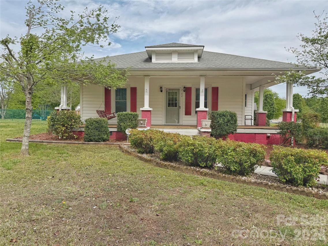 2102 Hickory Grove Rd., Gastonia, NC 28056