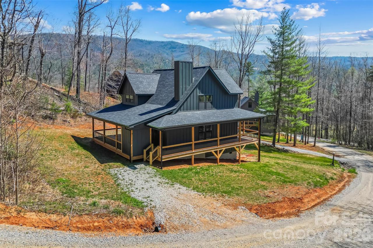 189 Clinchfield Gap Rd., Marion, NC 28752