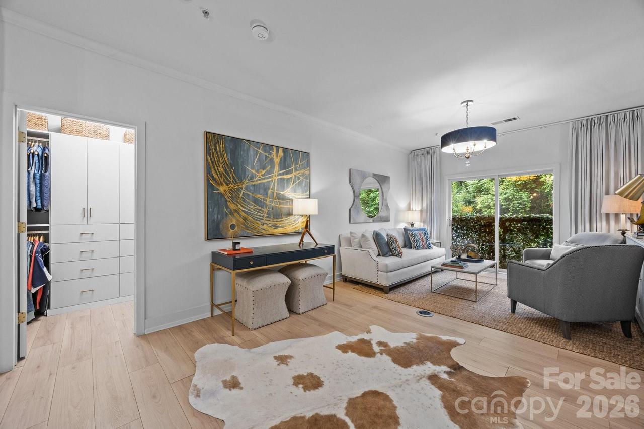 630 Calvert St. #111, Charlotte, NC 28208