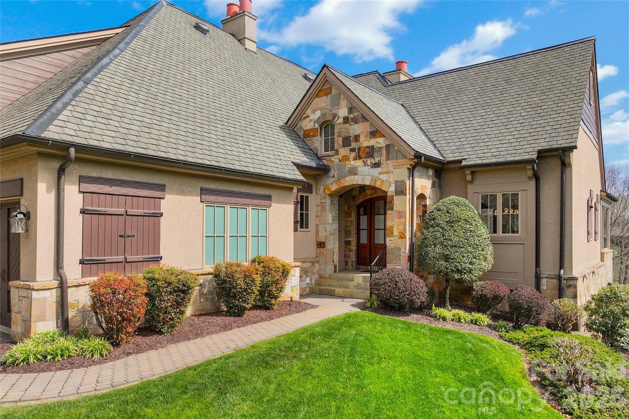 34 Foxbridge Way, Arden, NC 28704