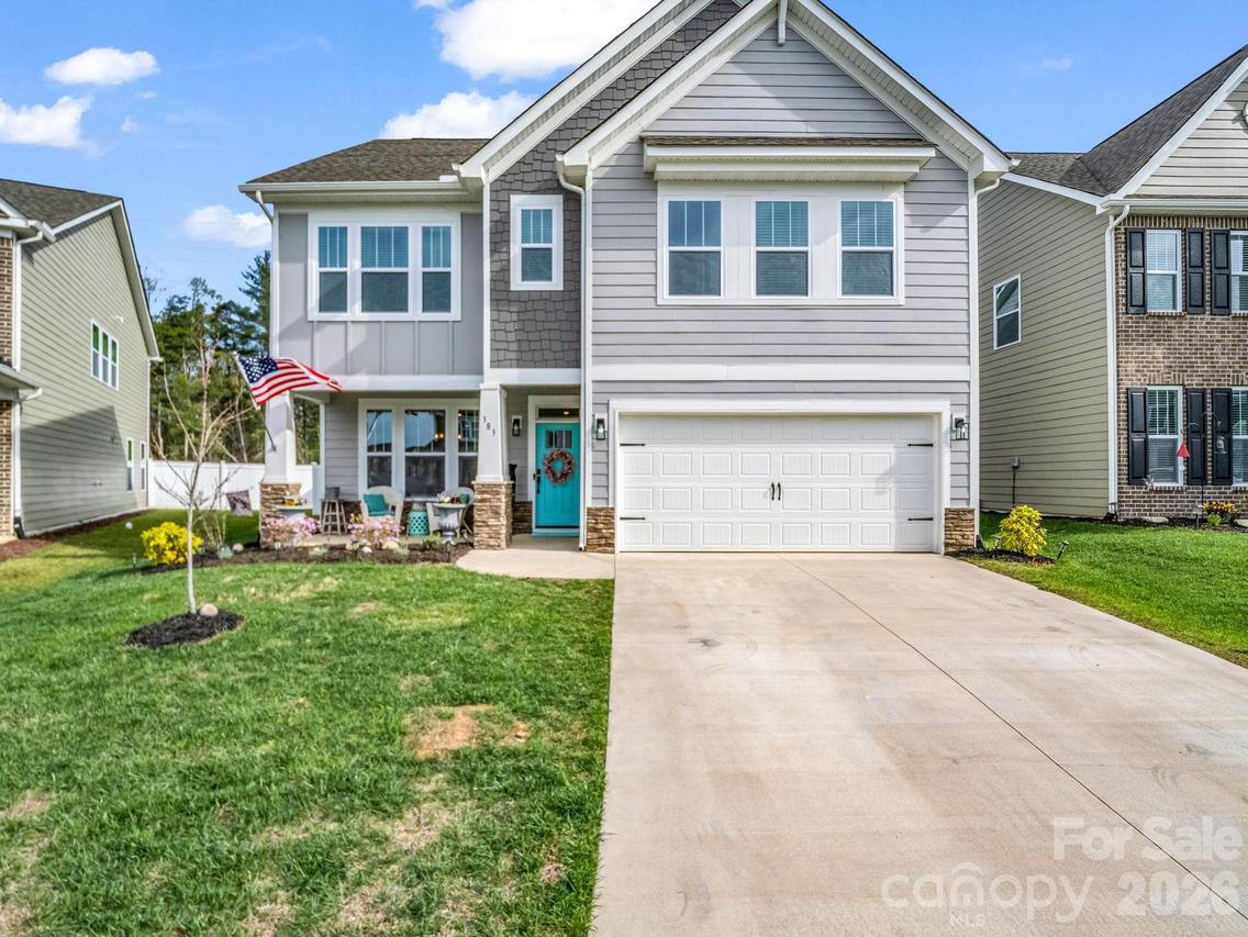 383 Fox Cove Rd., Hendersonville, NC 28792