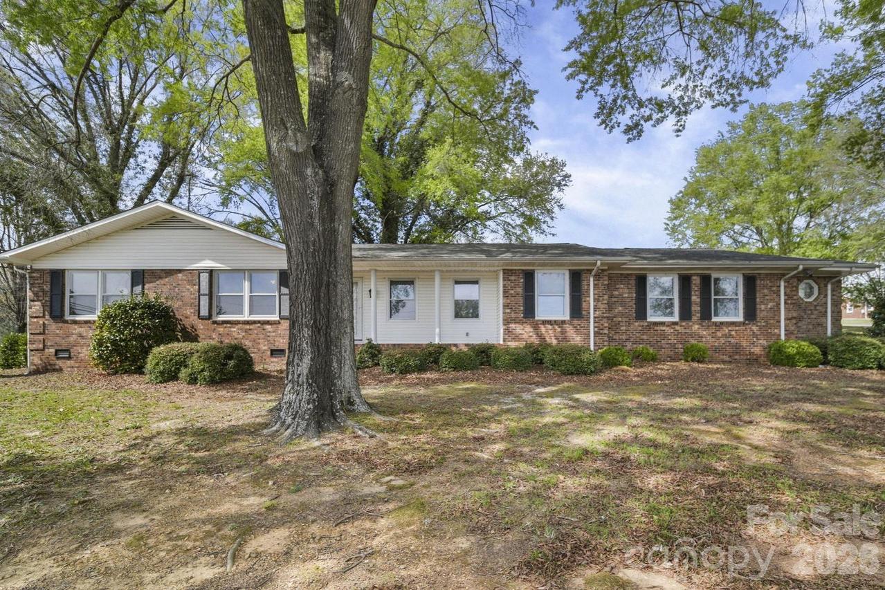 164 New York Ave., Peachland, NC 28133