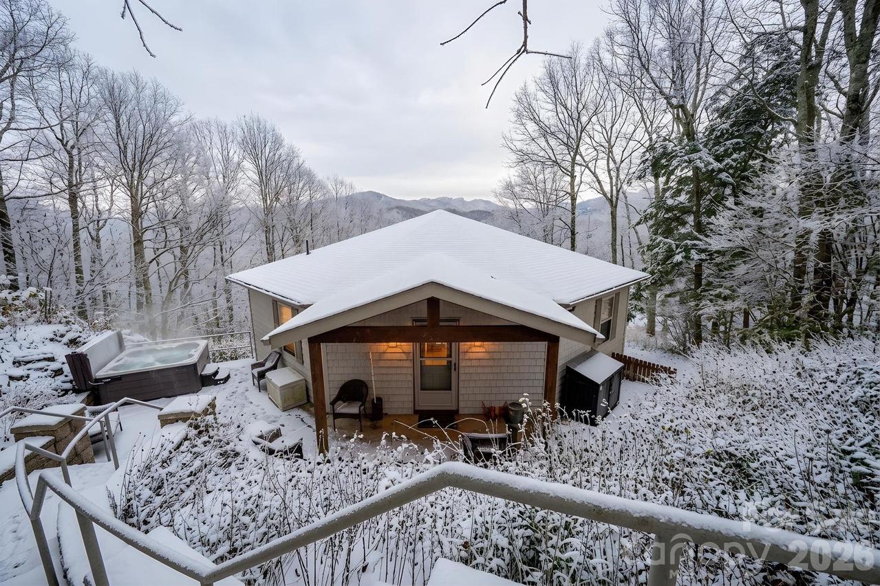 114 Deerwood Tr., Seven Devils, NC 28604