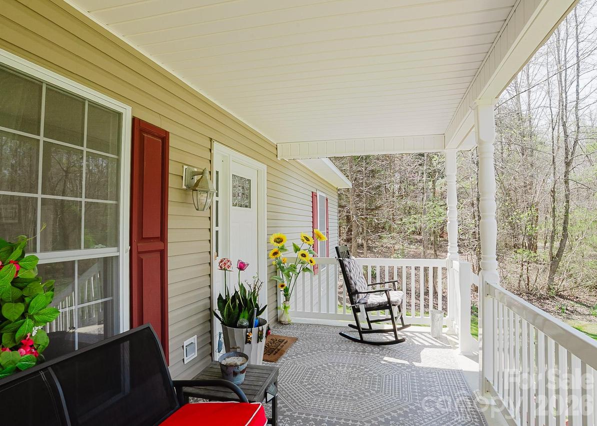 634 E Swannanoa Ave., Liberty, NC 27298