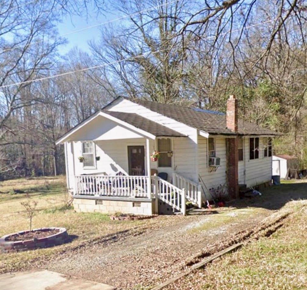 4330 Connelly Cir., Charlotte, NC 28208