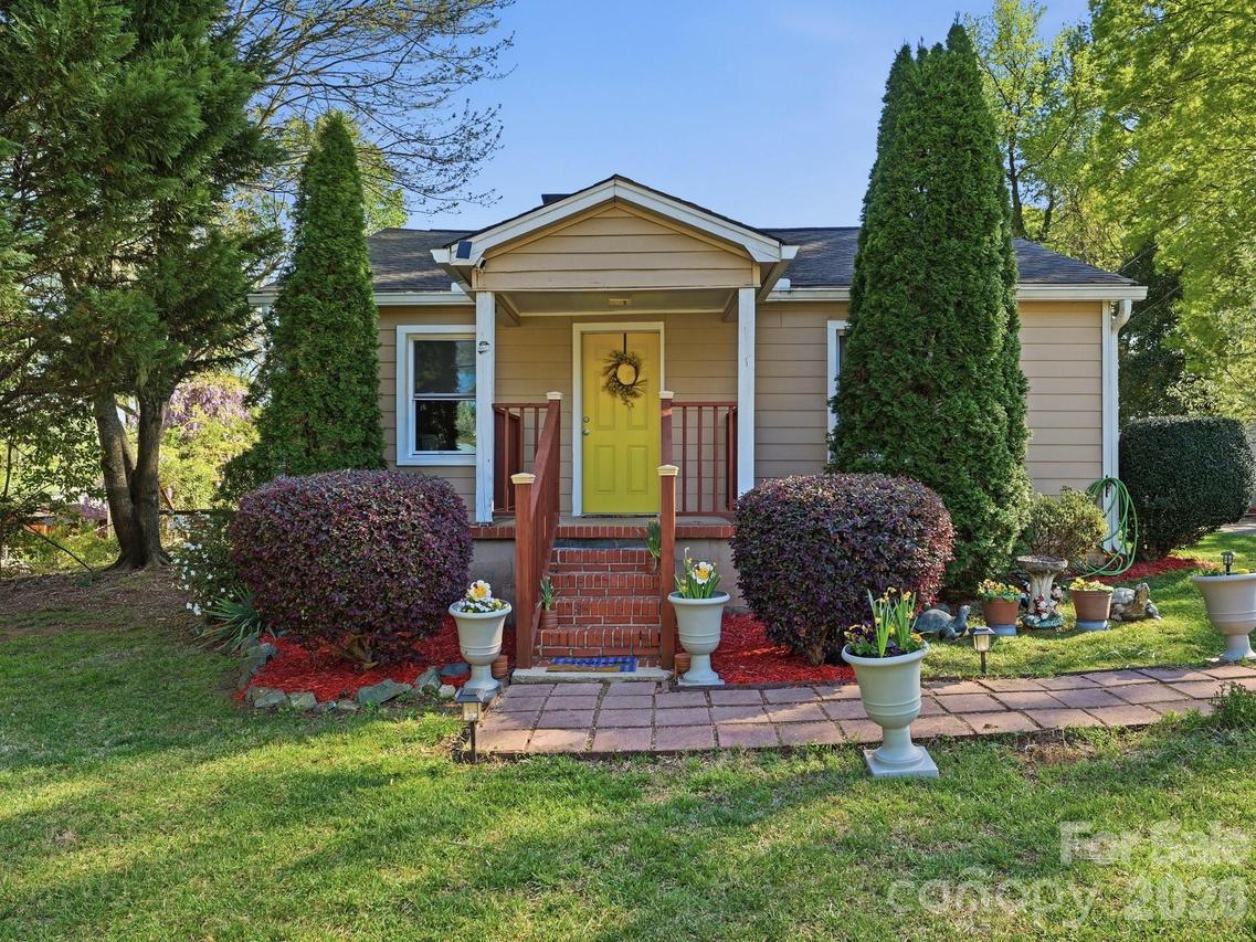 6223 Macon St., Charlotte, NC 28208