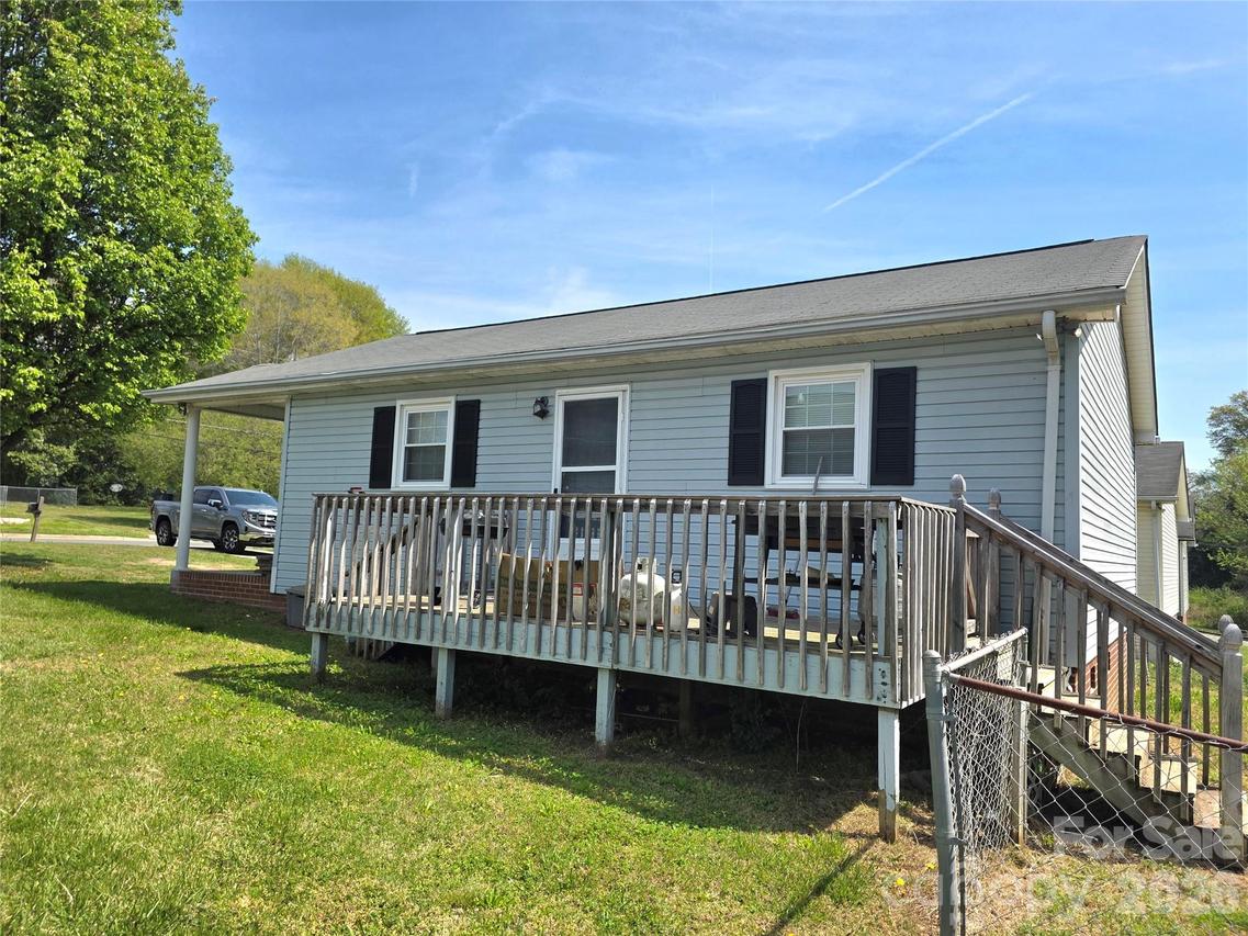 220 E Alabama Ave., Bessemer City, NC 28016