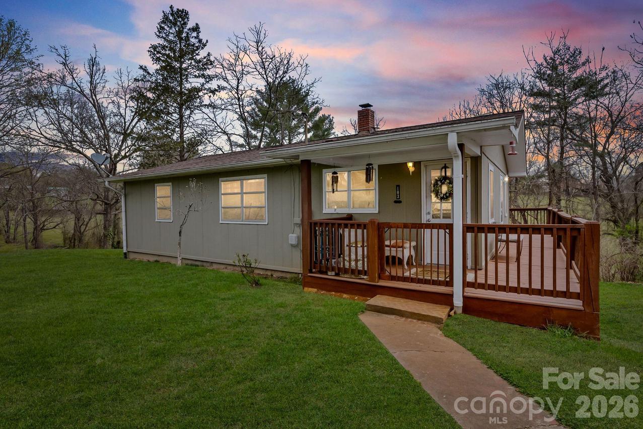 103 Bidwell St., Franklin, NC 28734