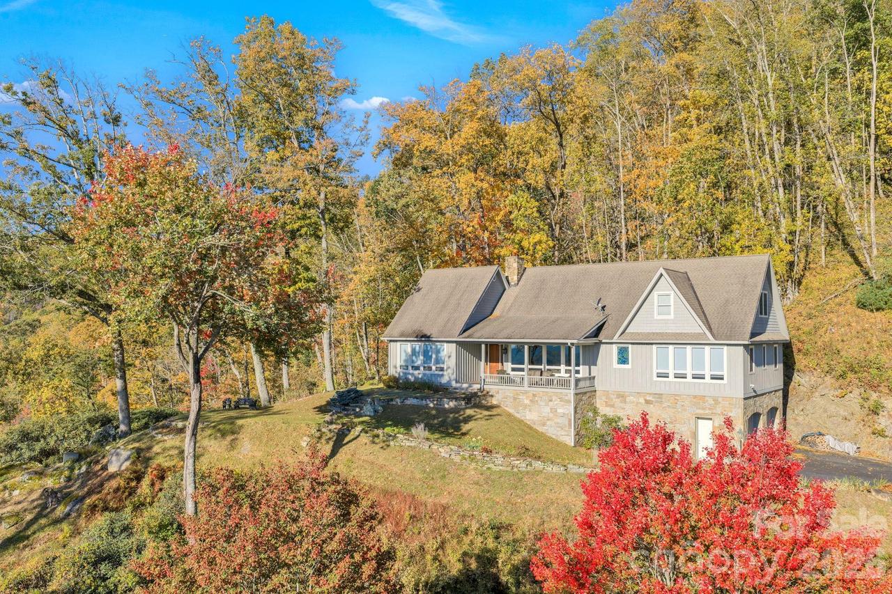 933 Thunder Ridge Ln. #4 & 2, Lenoir, NC 28645