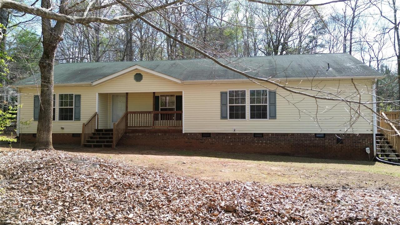 3441 Laboratory Rd., Lincolnton, NC 28092