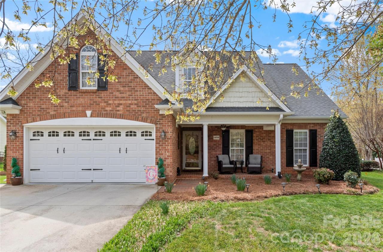 1498 Finwick Dr., Pfafftown, NC 27040