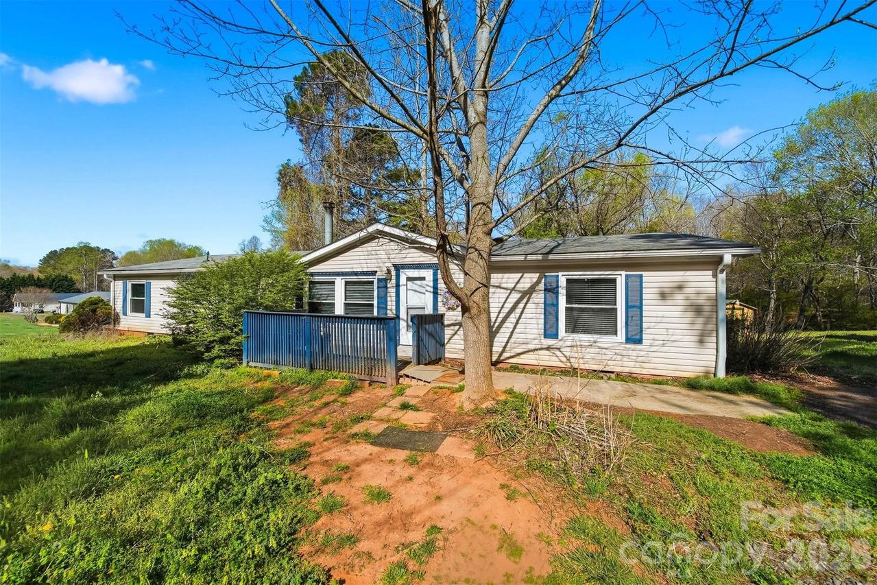 4377 Dry Pond Ln., Conover, NC 28613